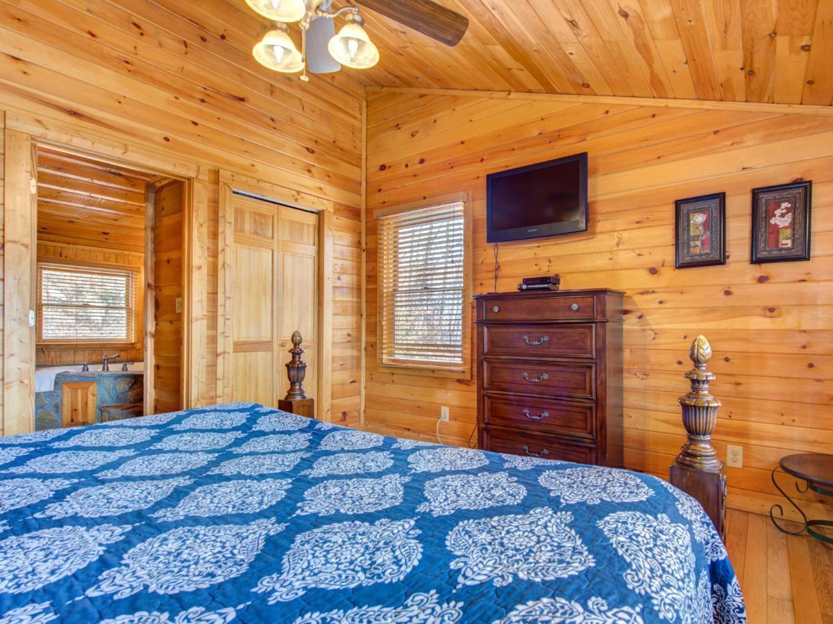 Splashing Sunrise, 2 Bedrooms, Private Pool, Arcade, Hot Tub, Sleeps 6 Pigeon Forge Exterior photo